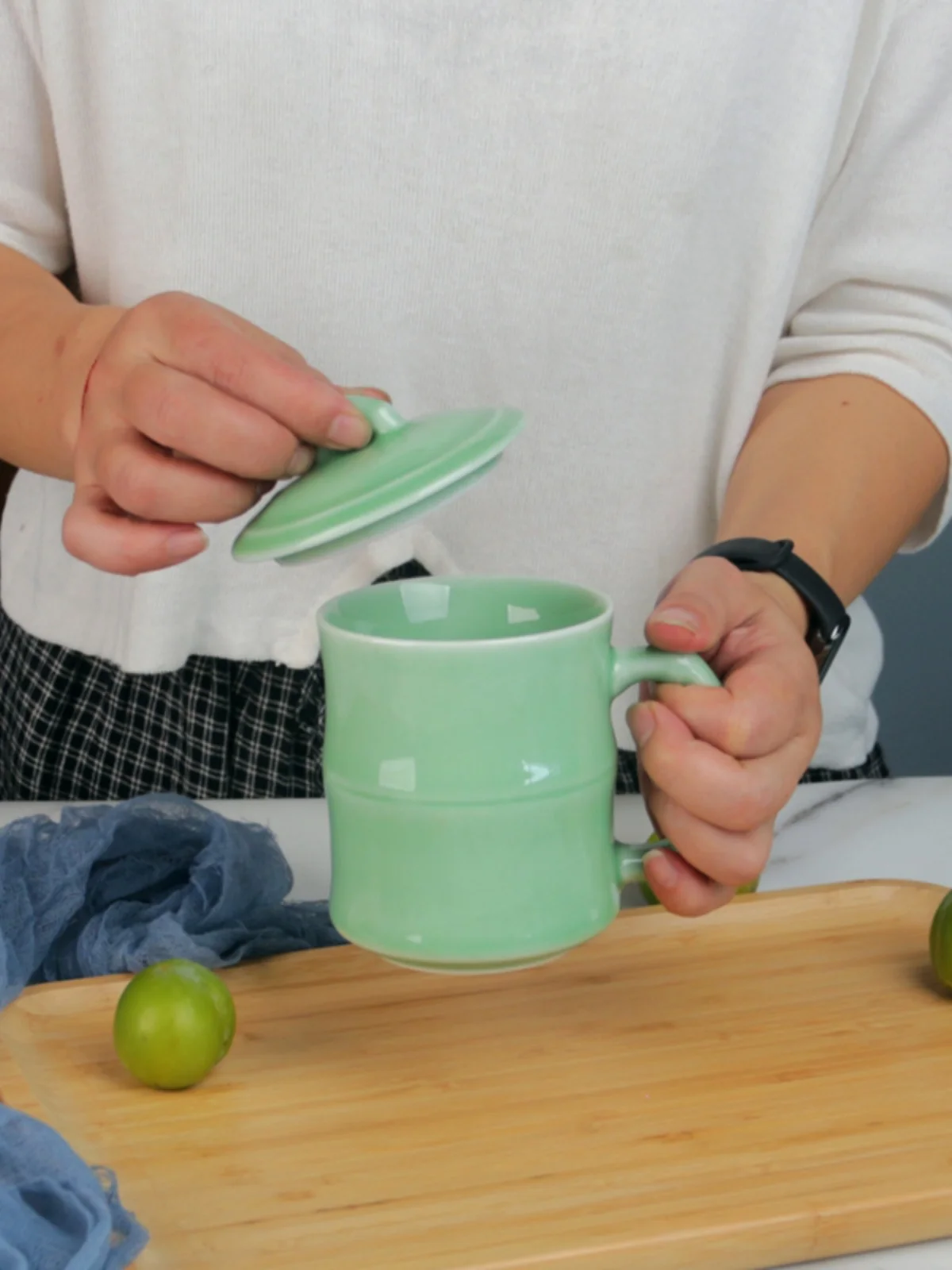 Celadon teacup with lid and ha - Celadon Ceramic Cup reseña y precio