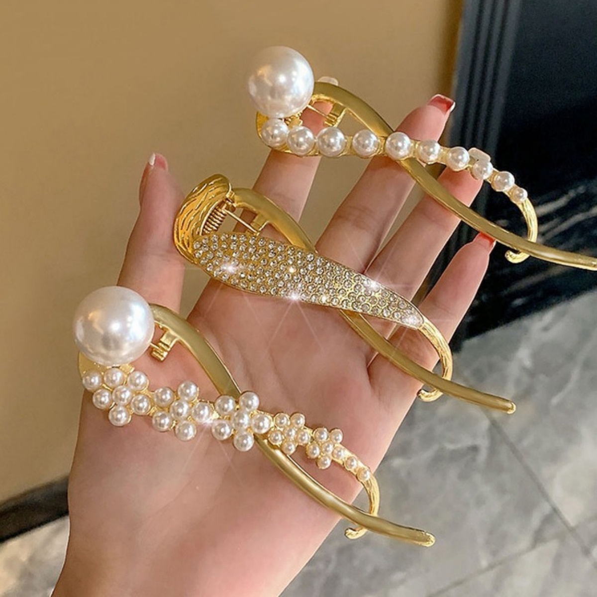 Elegant Glitter Pearl Hair Cli - Korean Lifestyle & Kids Boutique reseña y precio