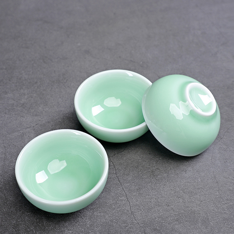 Celadon Fish Cute Teacup, Chin - Celadon Ceramic Cup reseña y precio